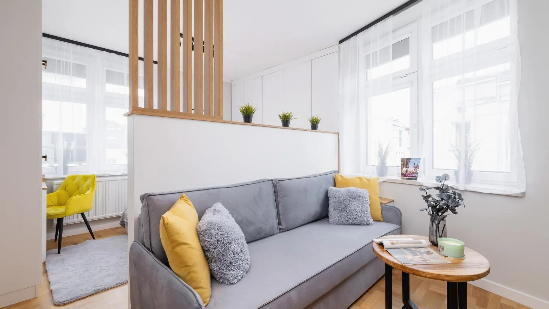 Apartment Warszauera Apartamenty Z Klimatyzacja Na Krakowskim Kazimierzu By Noclegi Renters