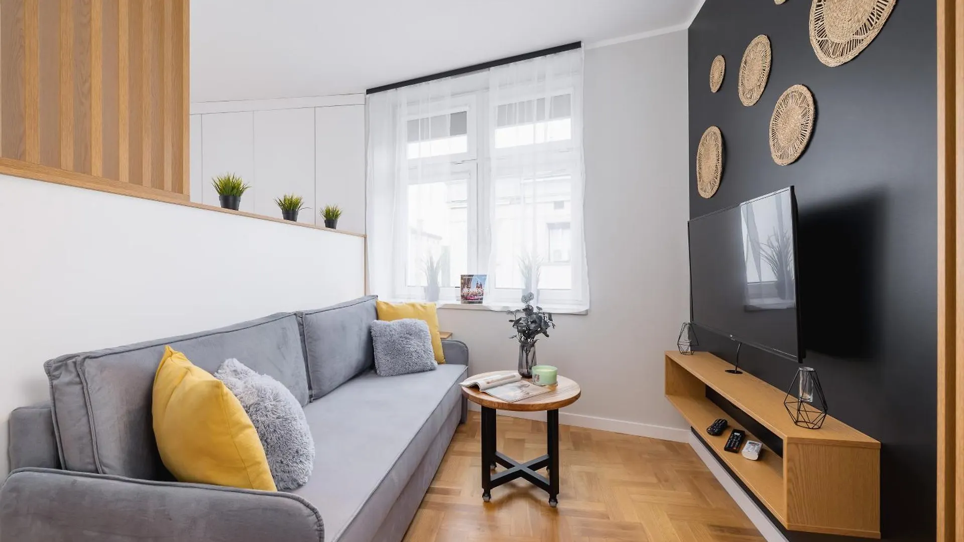 Warszauera Apartamenty Z Klimatyzacja Na Krakowskim Kazimierzu By Noclegi Renters 0*, Krakov