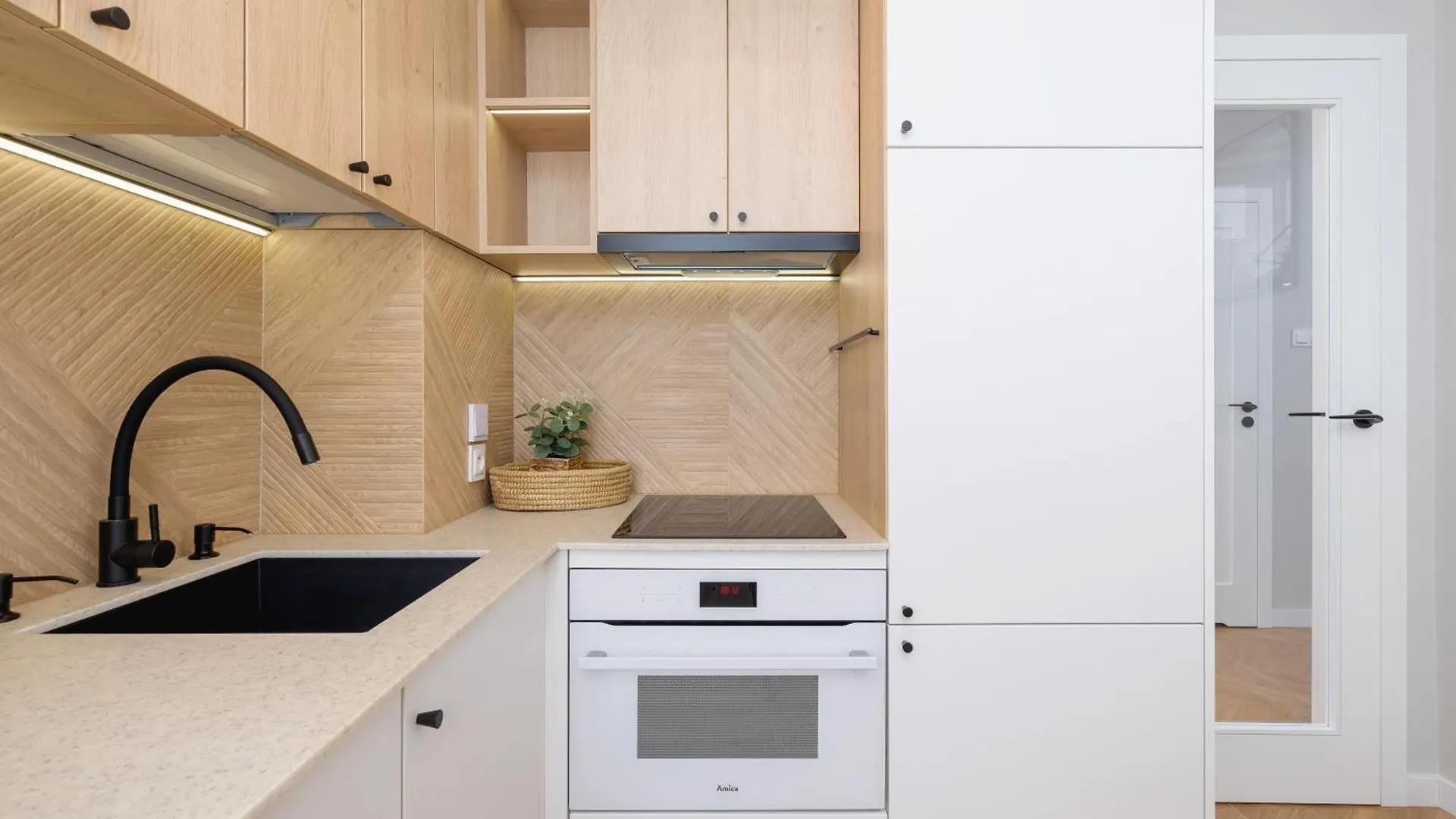 Warszauera Apartamenty Z Klimatyzacja Na Krakowskim Kazimierzu By Noclegi Renters Poland
