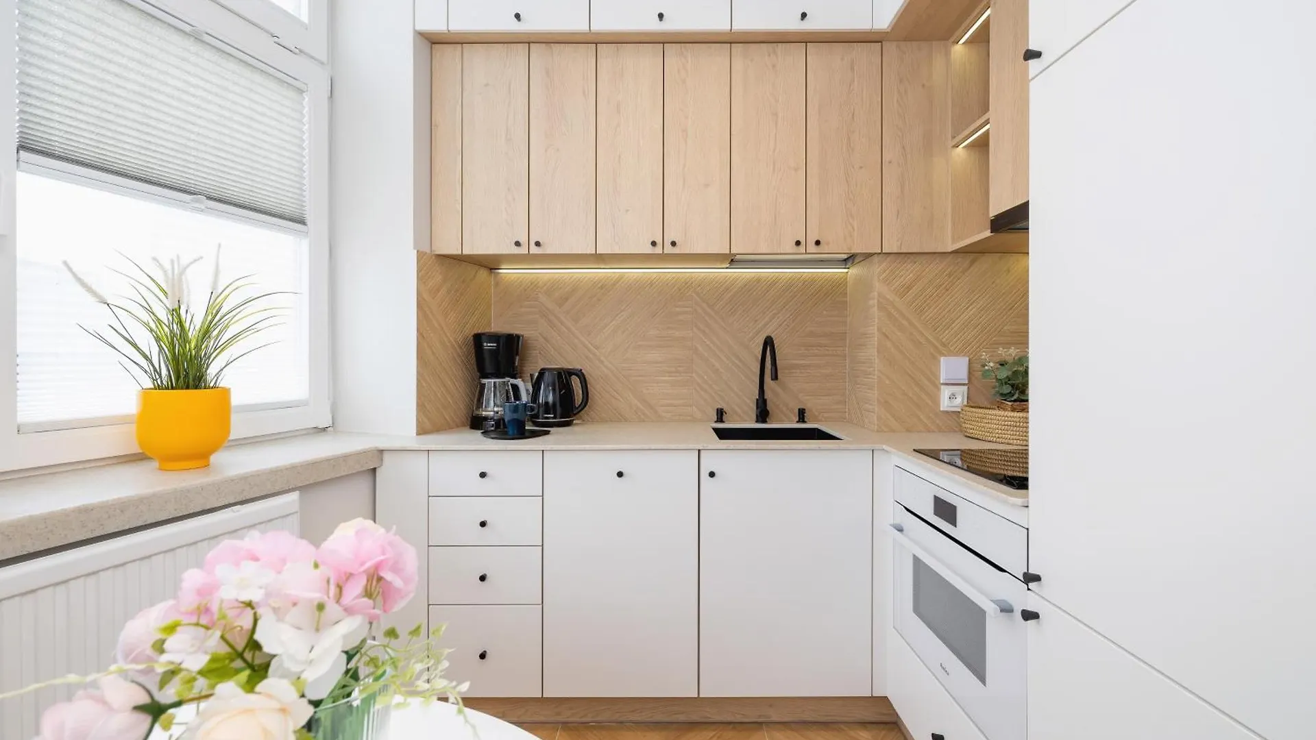 Warszauera Apartamenty Z Klimatyzacja Na Krakowskim Kazimierzu By Noclegi Renters Poland