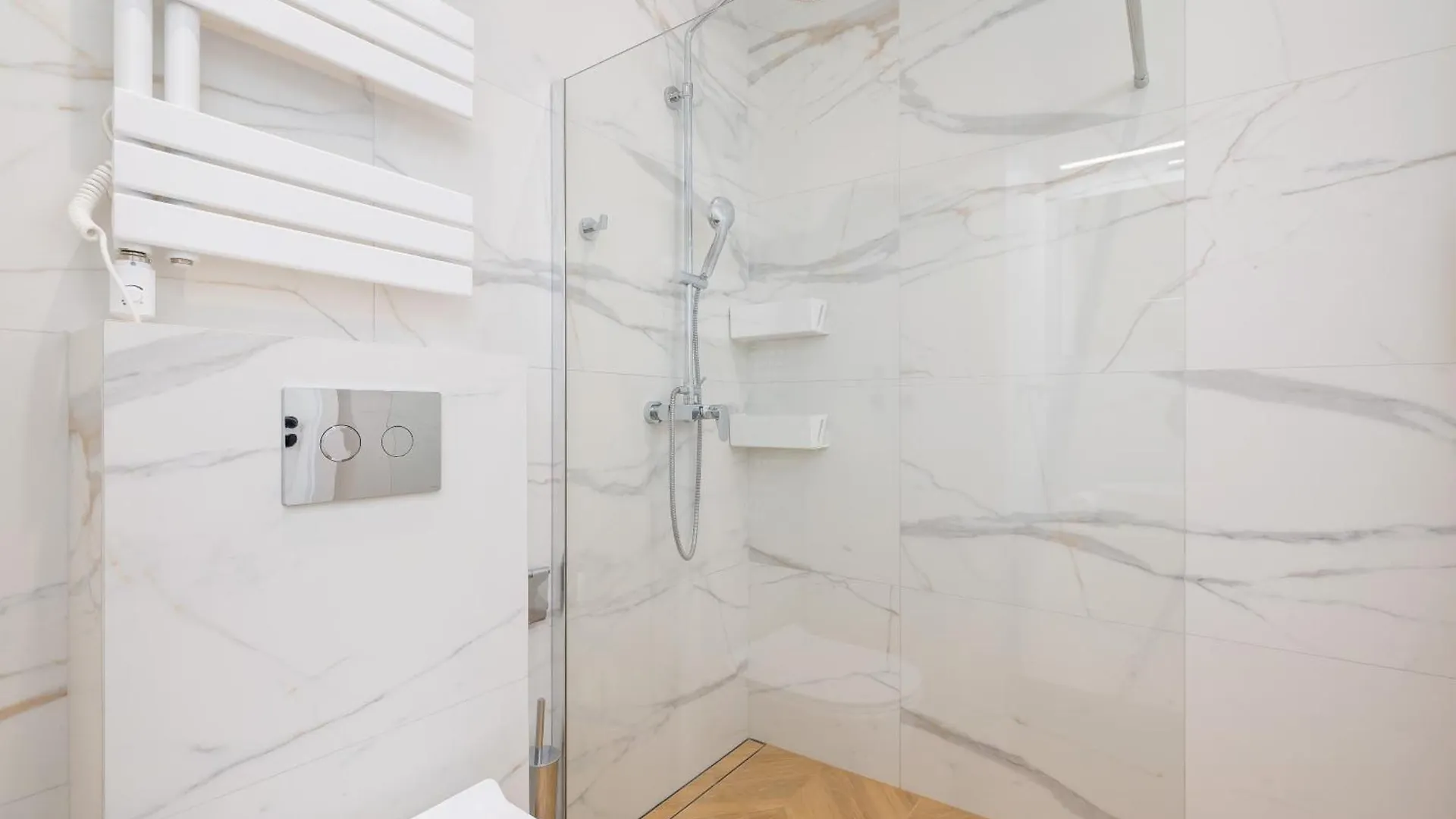 Warszauera Apartamenty Z Klimatyzacja Na Krakowskim Kazimierzu By Noclegi Renters 0*, Krakov
