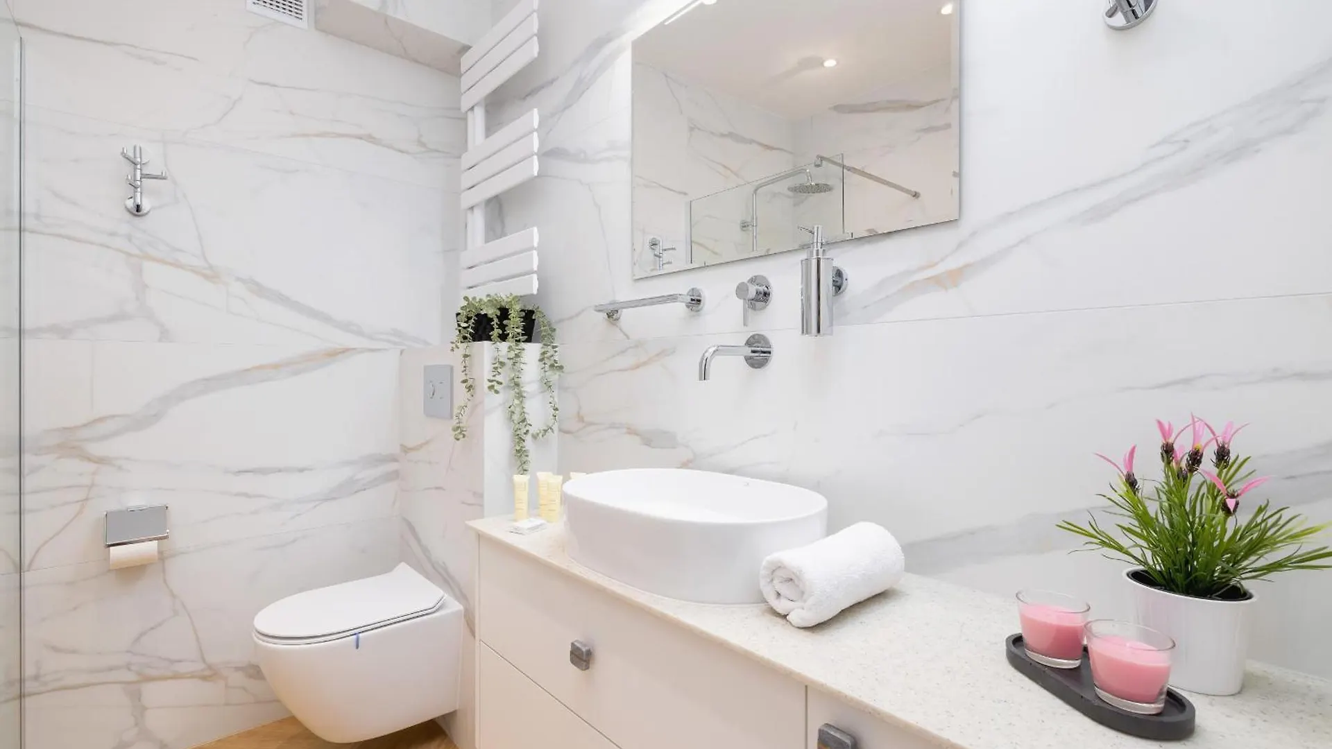 Warszauera Apartamenty Z Klimatyzacja Na Krakowskim Kazimierzu By Noclegi Renters 0*, Krakov Polsko