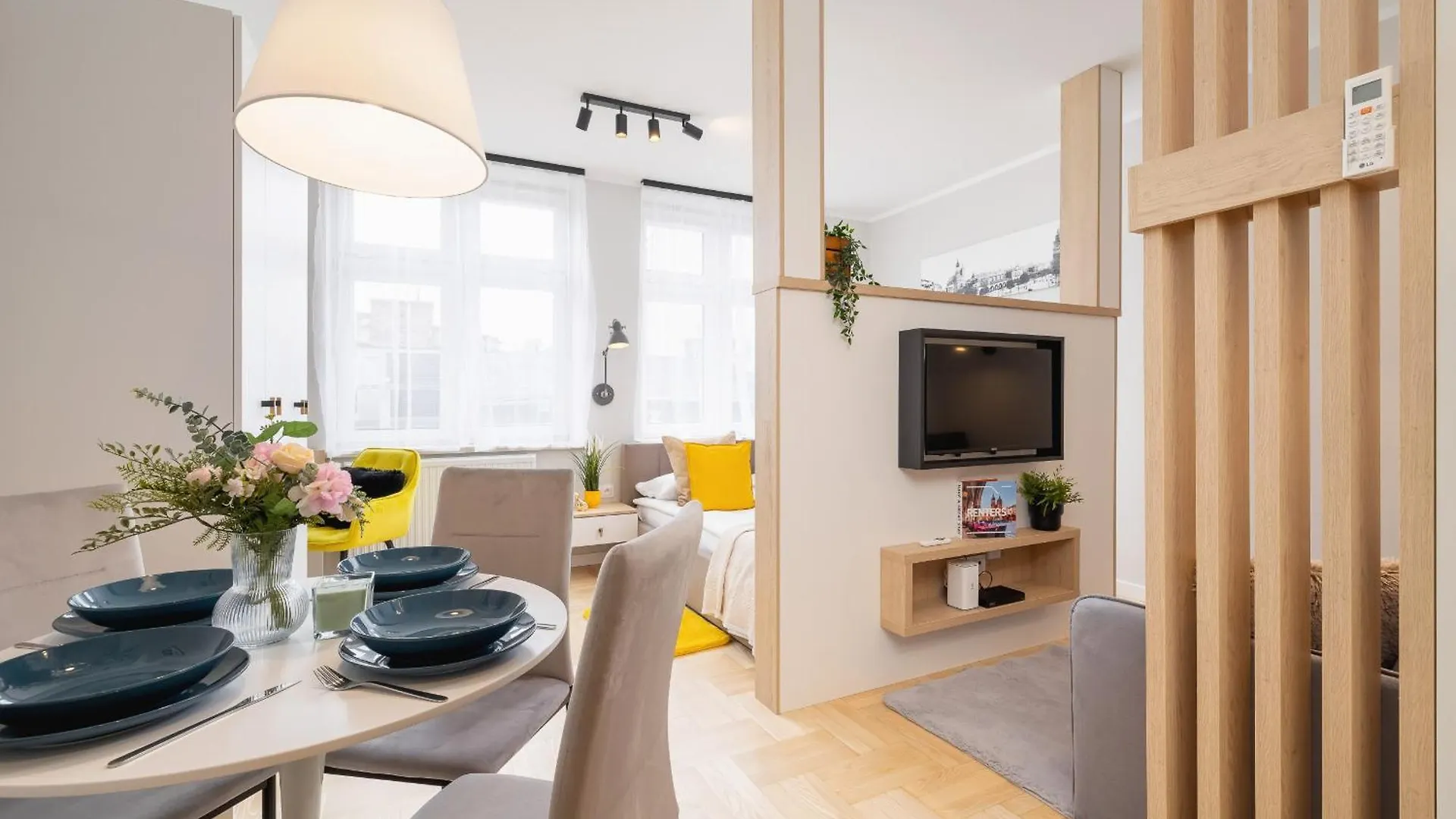 Apartmán Warszauera Apartamenty Z Klimatyzacja Na Krakowskim Kazimierzu By Noclegi Renters