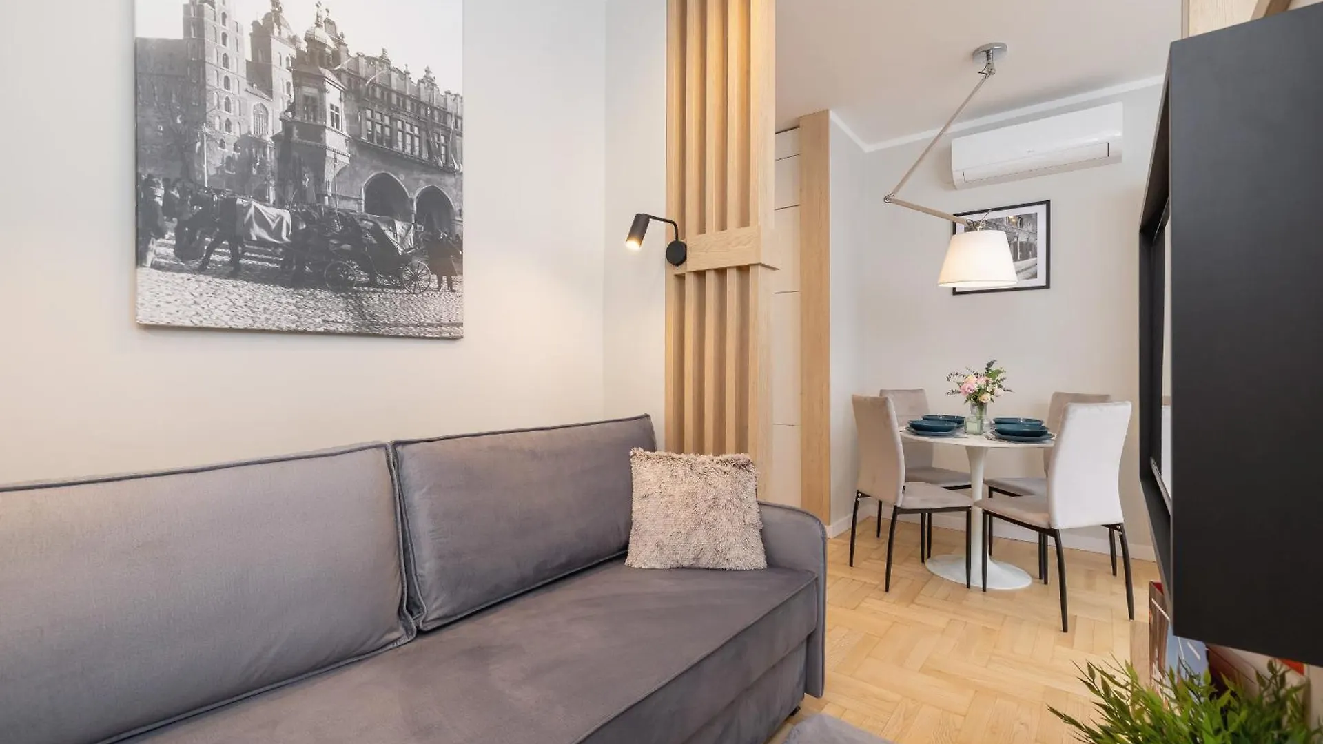 Apartmán Warszauera Apartamenty Z Klimatyzacja Na Krakowskim Kazimierzu By Noclegi Renters